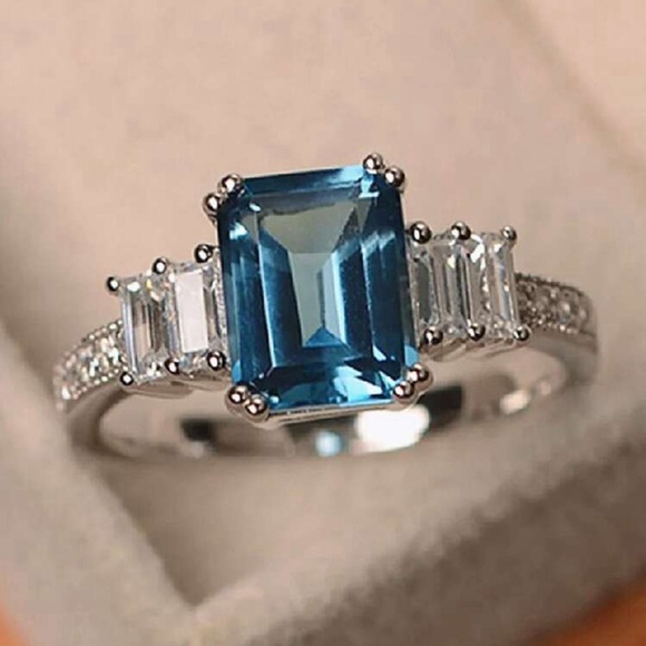 Source Unknown Jewelry - Elegant Blue and Silver Women's Ring